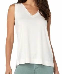 Liverpool Los Angeles Sleeveless V Neck Knit Tee