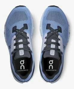 On Women's Cloudstratus