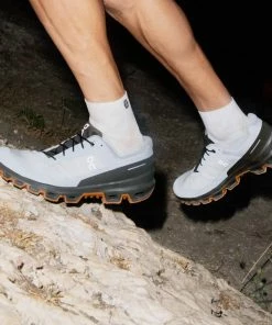 On Men's Cloudventure